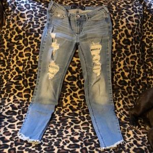 Super cute Hollister capris